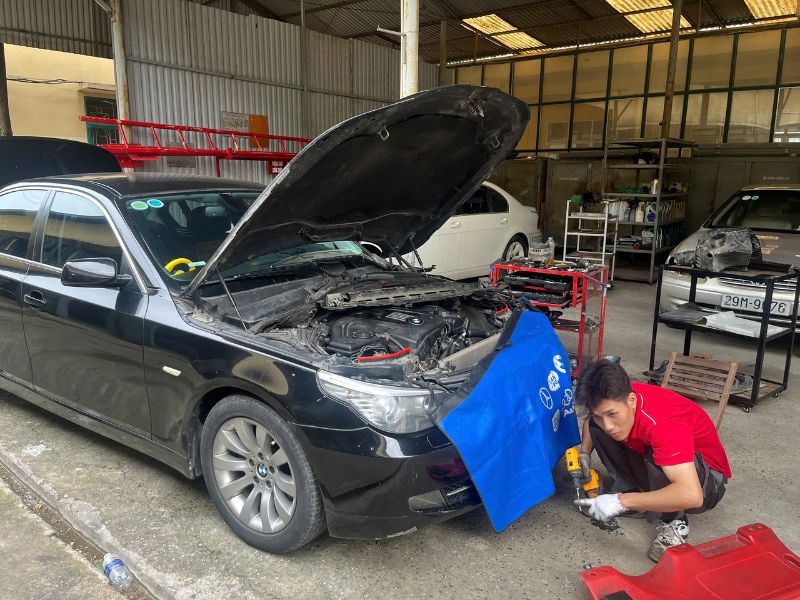 Bảo dưỡng xe ô tô chuẩn kỹ thuật & bảng giá mới nhất 2025 3 Bảo dưỡng xe là bước quan trọng giúp xe vận hành ổn định