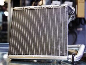 Vệ sinh dàn lạnh ô tô