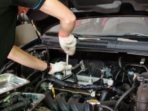 Vệ sinh buồng đốt ô tô