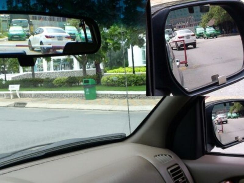 Cách chỉnh gương chiếu hậu ô tô tránh điểm mù đúng cách 5 Cách chỉnh gương chiếu hậu ô tô theo góc nhìn rộng