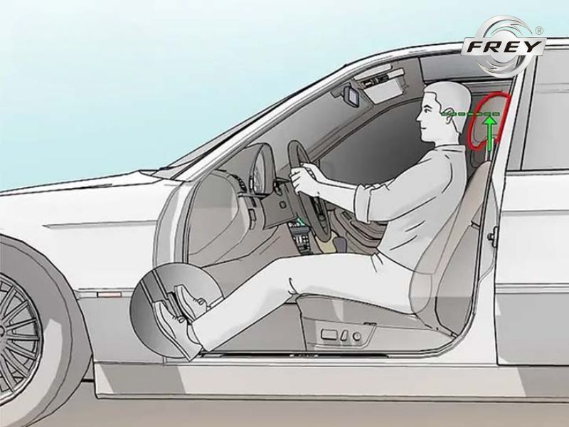 Hướng dẫn cách chỉnh ghế lái ô tô, tư thế ngồi không đau lưng 4 Cách chỉnh tựa đầu ghế