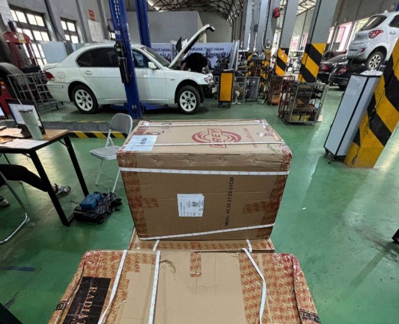 Xe báo lỗi abs có nguy hiểm không? Nguyên nhân, cách xóa lỗi 11 Cần đưa xe ra xưởng sửa chữa/ gara ô tô