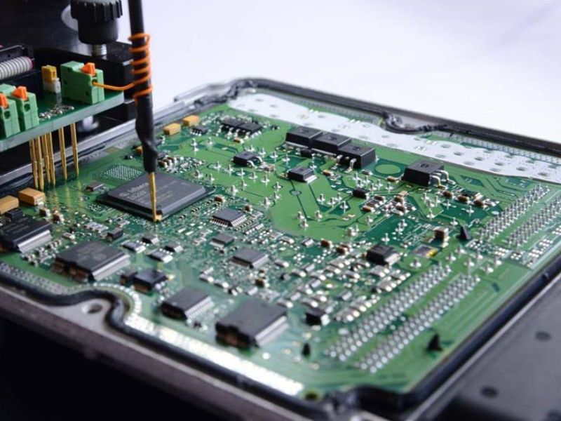 13+ nguyên nhân đèn check engine ô tô sáng và cách khắc phục 10 ECU gặp trục trặc