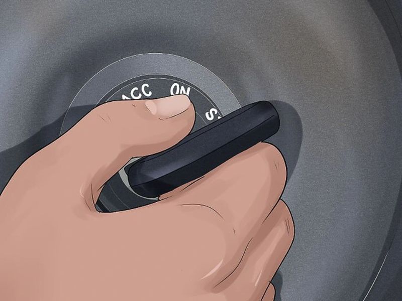 7 cách chạy xe số sàn không bị tắt máy cho người mới lái xe 8 Khởi động động cơ