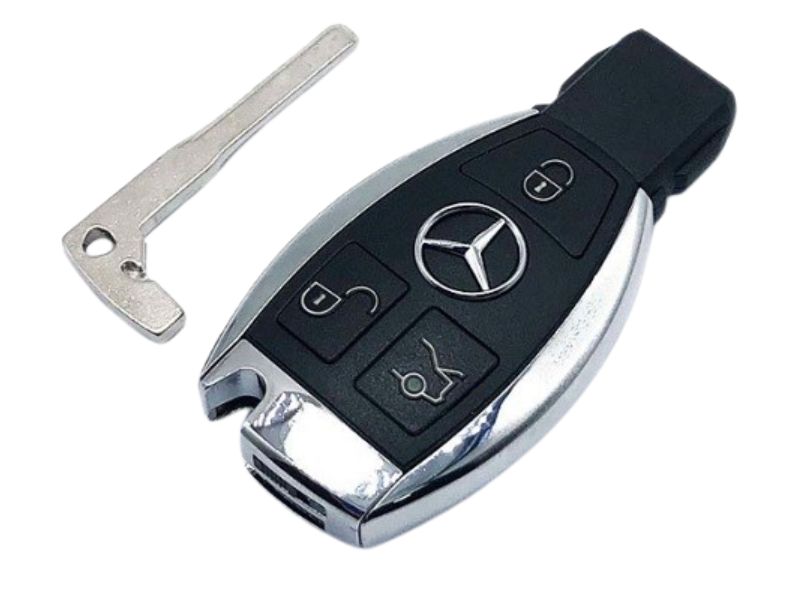 5 cách xử lý, khắc phục khi chìa khóa ô tô hết pin 3 Mở khóa bằng chìa cơ tích hợp trong chìa khóa thông minh