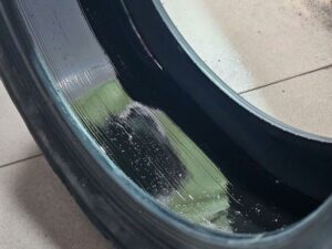 Tráng lốp chống đinh cho xe ô tô