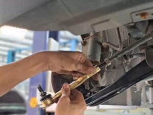 Dấu hiệu hỏng rotuyn lái