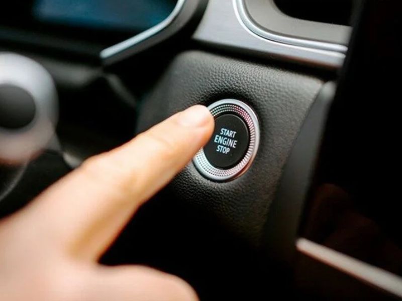 10 lý do xe ô tô không tắt được máy thường gặp & khắc phục 1 Lỗi hệ thống khóa điện, nút Start-Stop
