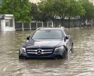 Thủy kích là gì?