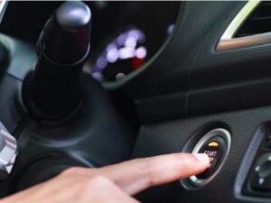 Xe ô tô không tắt được máy