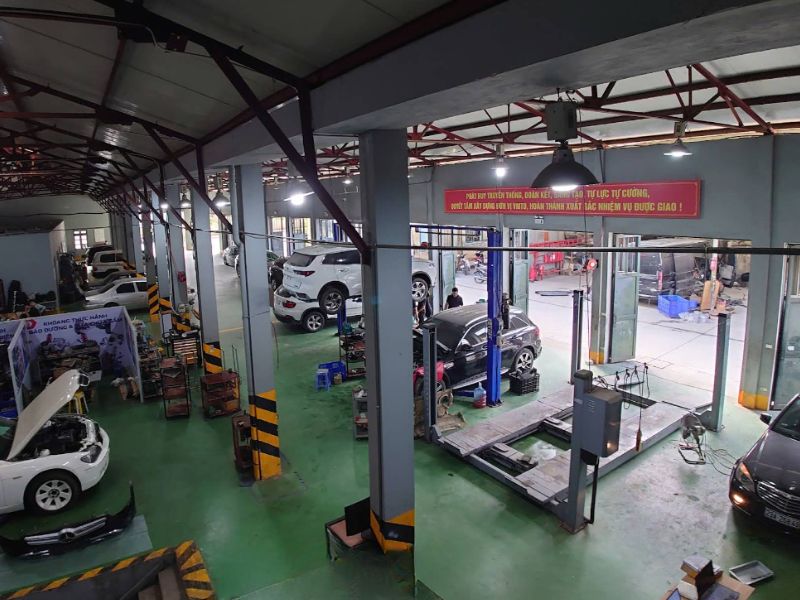 7+ địa chỉ sửa chữa ô tô uy tín Hà Nội & hạng mục sửa phổ biến 2 Xưởng sửa chữa ô tô Phụ Tùng Đức Anh