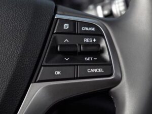 Cách sử dụng Cruise Control trên ô tô