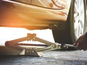 Hướng dẫn cách sử dụng kích ô tô an toàn, đúng kỹ thuật