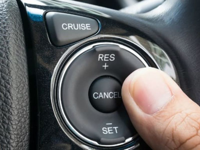 Cruise Control là gì? Cách sử dụng Cruise Control trên ô tô 1 Hệ thống Cruise Control trên ô tô là gì?