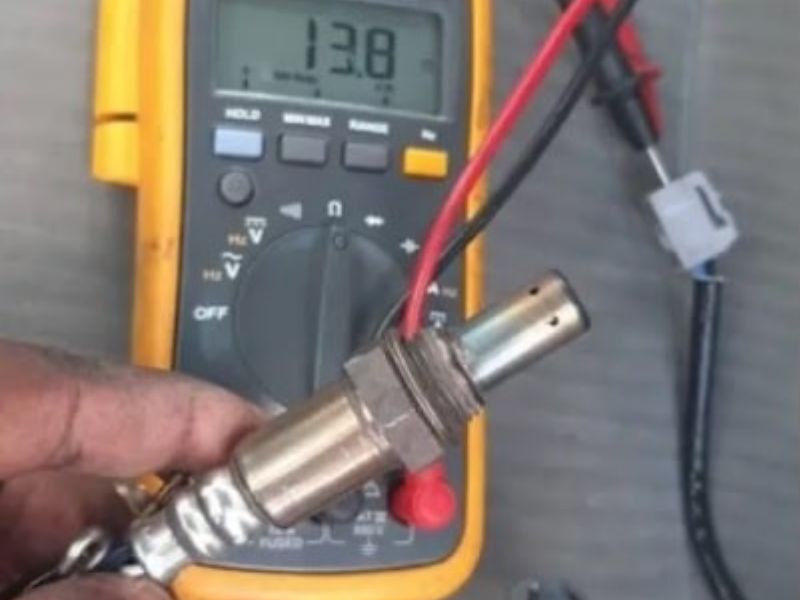 Cách kiểm tra cảm biến oxy sống hay chết và cách đo cảm biến 2 Quan sát điện áp cảm biến trên máy chẩn đoán