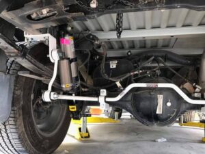 Có nên lắp thanh cân bằng cho xe ô tô?