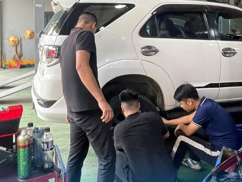Hạng mục bảo dưỡng xe ô tô 20000km, chi phí và địa chỉ uy tín 12 Địa chỉ uy tín bảo dưỡng xe ô tô 20000km tại Hà Nội