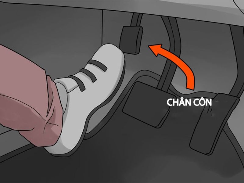 Hướng dẫn cách đạp côn xe ô tô chuẩn, giúp lái xe êm và bền máy 1 Kỹ thuật chuẩn để đạp côn trên xe ô tô số sàn