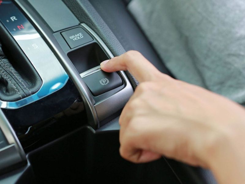 Cách sử dụng phanh tay điện tử giúp xe bền và an toàn hơn 4 cách sử dụng phanh tay điện tử