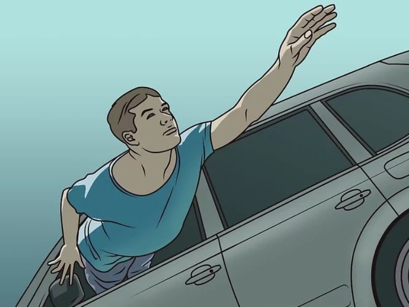 Cách thoát khỏi xe bị chìm xuống nước nhanh chóng chỉ 6 bước 4 Thoát ra ngoài xe