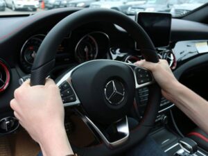 Quy trình và chi phí bảo dưỡng Mercedes C300