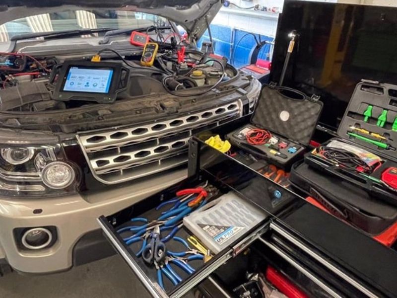 Chi phí bảo dưỡng Range Rover Evoque chi tiết và mẹo tiết kiệm 1 Chi phí bảo dưỡng Range Rover Evoque được phân theo từng cấp độ khác nhau