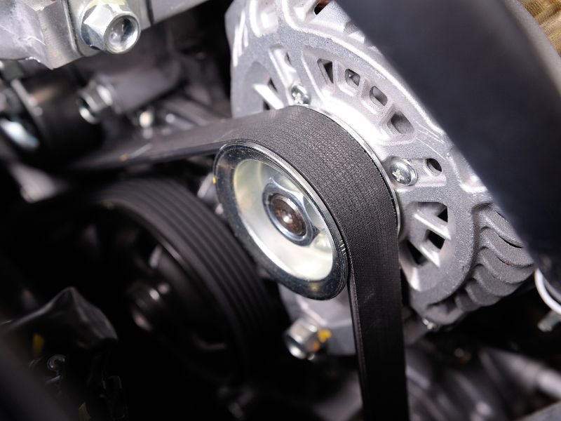 Kiểm tra dây curoa cam và dây phụ trợ BMW