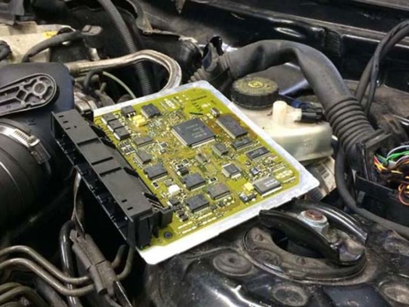 Hệ thống ECU hoặc phần mềm điều khiển gặp lỗi