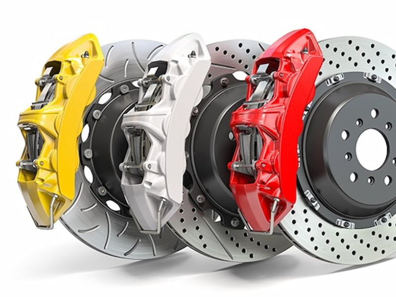 Chi phí bảo dưỡng GLC 200 bao nhiêu? Mốc bảo dưỡng quan trọng 1 Bạn nên kiểm tra phanh, hệ thống treo và lốp xe tại mốc này