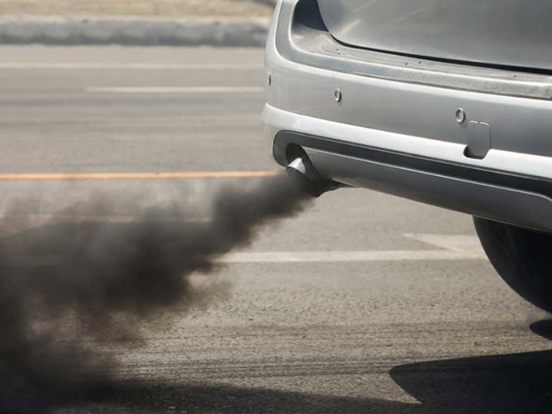 Khi di chuyển xe ra nhiều khói đen cảnh báo bơm xăng đang có vấn đề