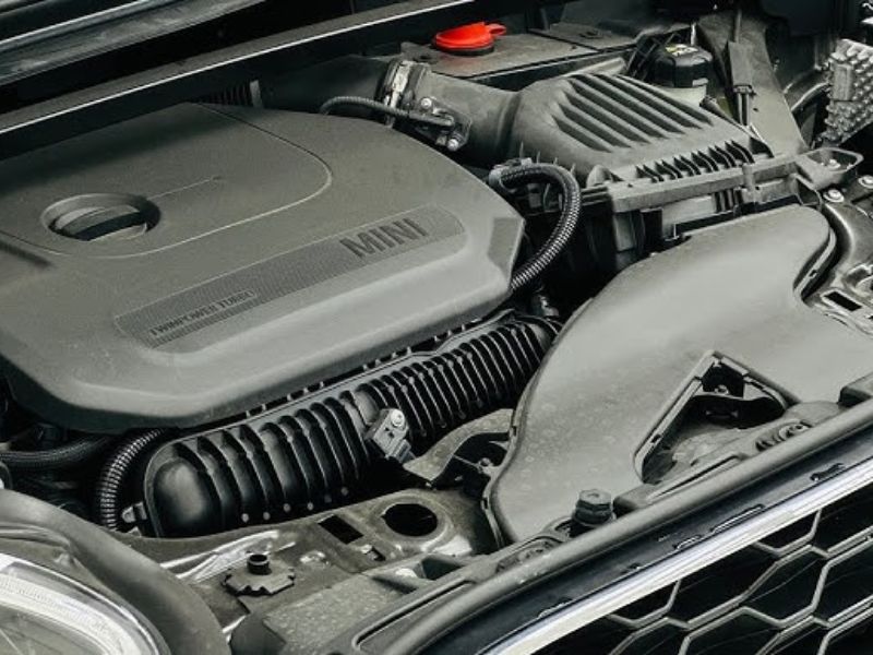 Các hạng mục bảo dưỡng Mini Cooper: Quy trình và chi phí chi tiết 8 Khi xe có dấu hiệu hư hỏng cần đưa đi kiểm tra và bảo dưỡng kịp thời