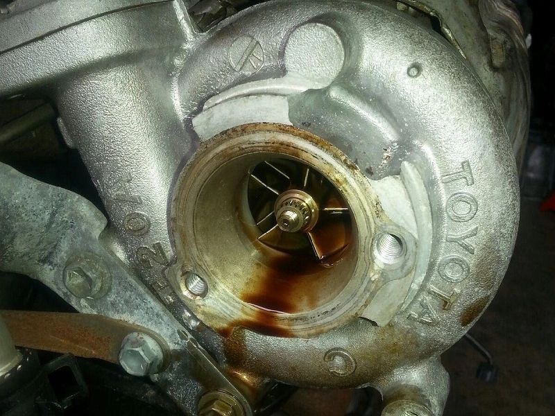 Xe ô tô nổ máy ra khói trắng: 6+ Nguyên nhân và cách khắc phục 3 Turbo gặp trục trặc cũng là nguyên nhân gây nên khói trắng khi xe vận hành