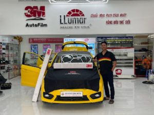 Cửa hàng phụ tùng và phụ kiện ô tô tại Long Xuyên