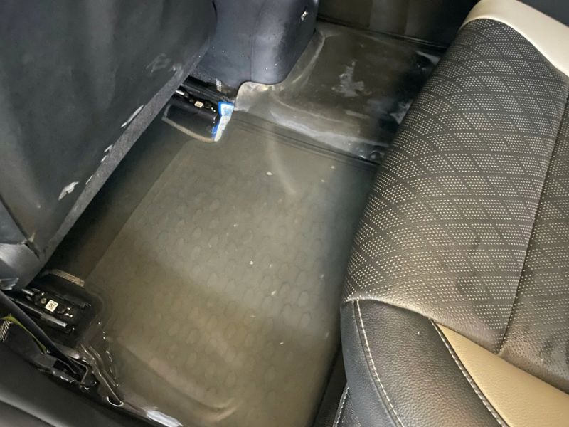 Ảnh hưởng nội thất và an toàn trong khoang lái