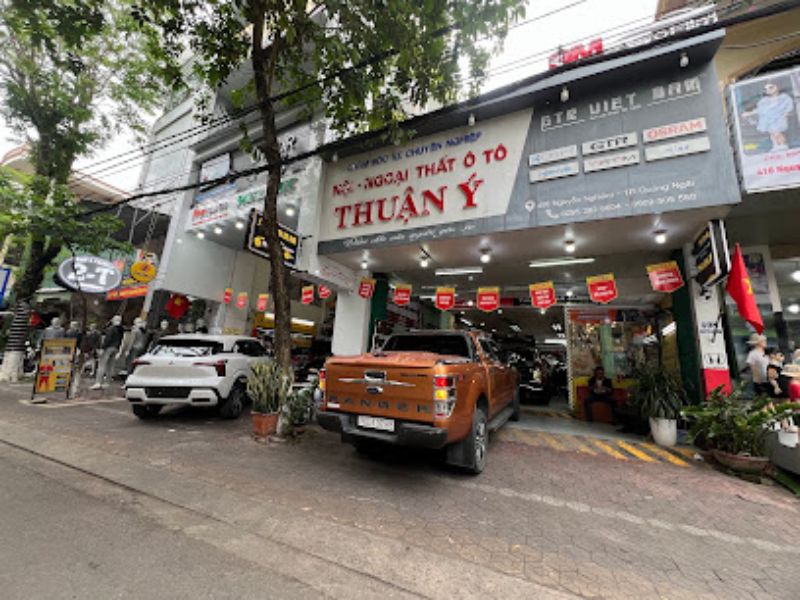 13 địa điểm bán phụ tùng ô tô Quảng Ngãi uy tín, bảo hành rõ ràng 10 Cửa hàng nội thất ô tô Thuận Ý tại Quảng Ngãi