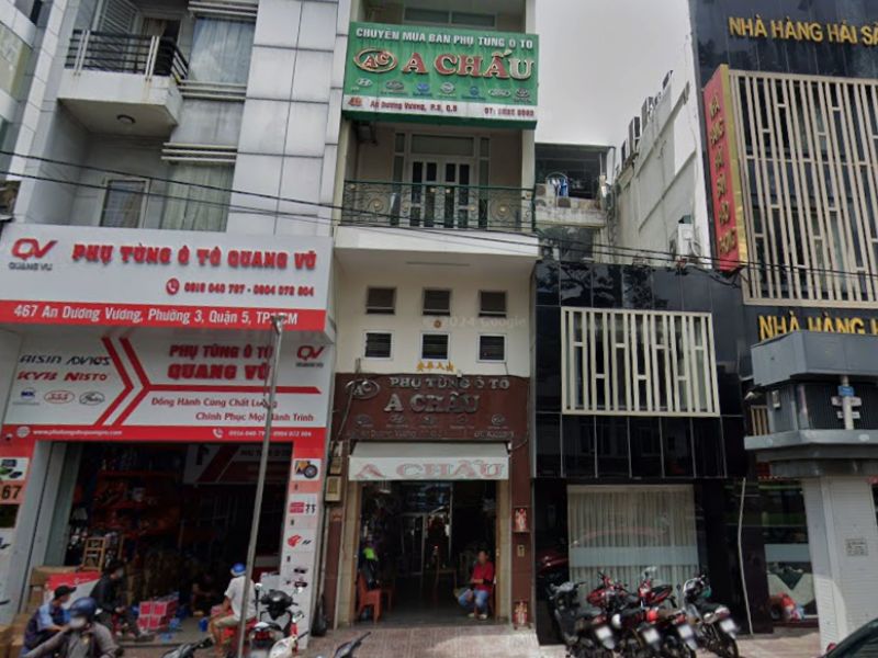 Cửa hàng phụ tùng ô tô A Chấu