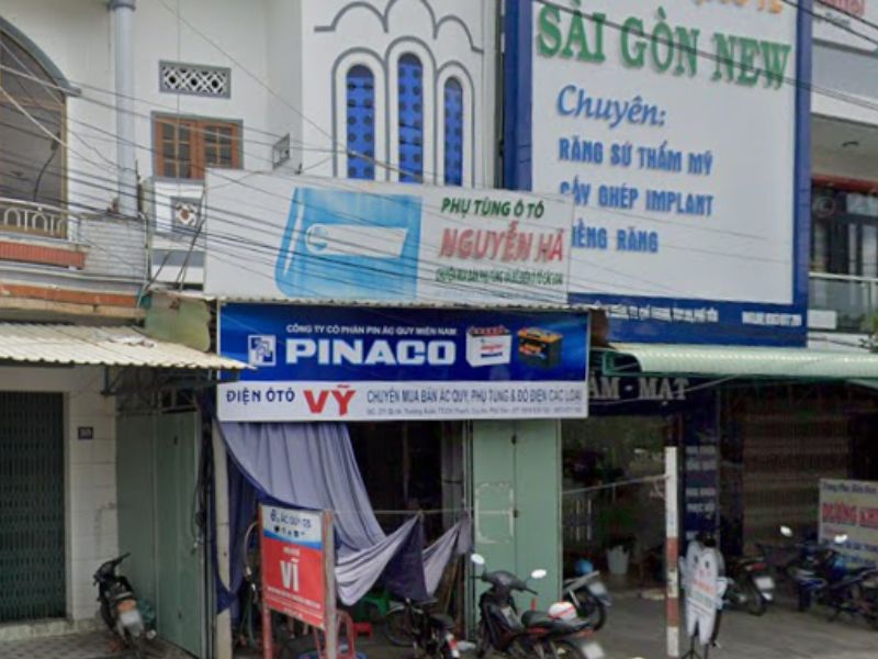 Cửa hàng phụ tùng ô tô Nguyễn Hà