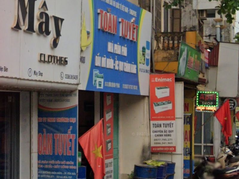 Cửa hàng phụ tùng ô tô Toàn Tuyết