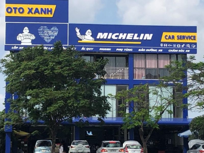 Cửa hàng phụ tùng Ô Tô Xanh