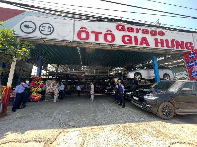 Gara ô tô Gia Hưng