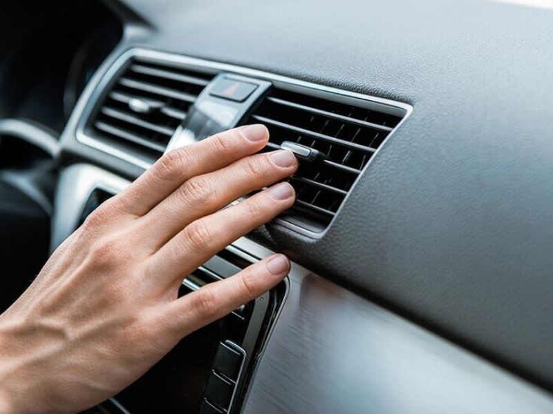 Những dấu hiệu cần bảo dưỡng điều hòa ô tô