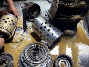 Nước vào hộp số ô tô