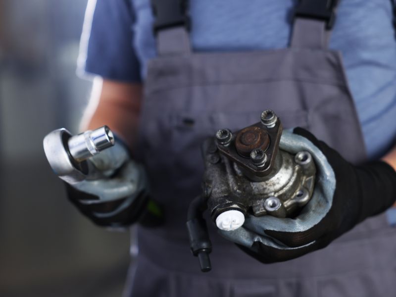 Phân loại linh kiện cần thay thế và phục hồi 