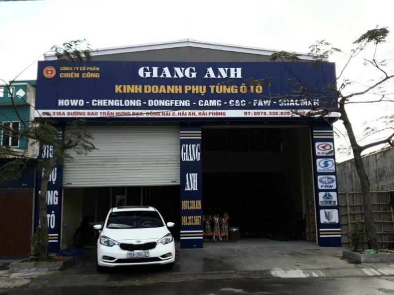 Cửa hàng phụ tùng ô tô Giang Anh
