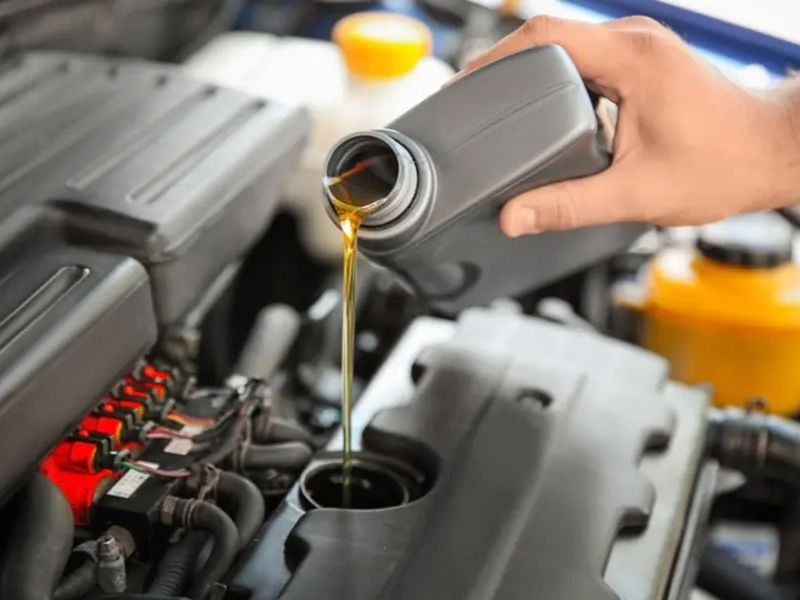 Dầu hộp số kém chất lượng hoặc bẩn