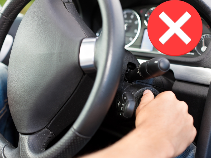 Ô tô ngập nước hỏng gì? Cách xử lý đúng tránh thiệt hại nặng 10 Tuyệt đối không nổ máy lại