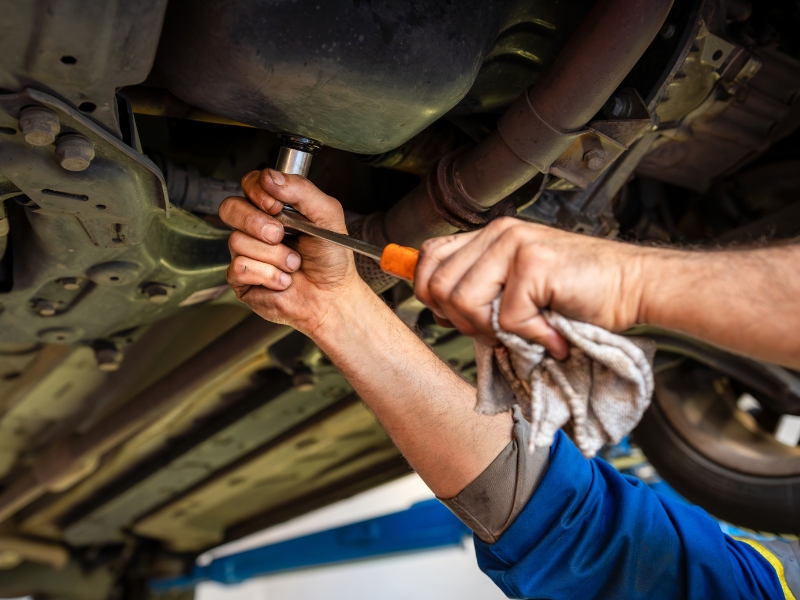 Kiểm tra tình trạng dầu động cơ trước và sau khi sửa lỗi cam