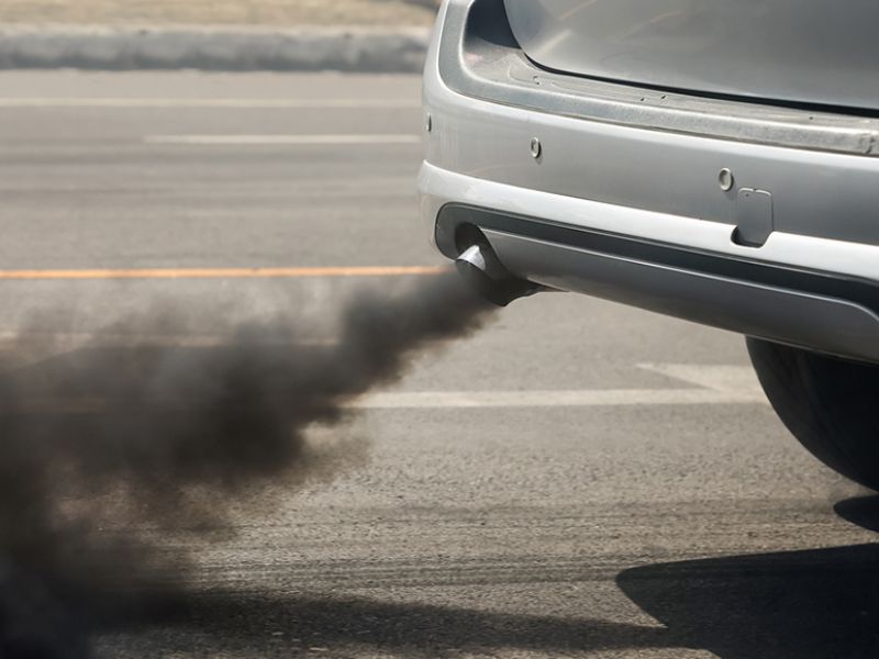 Bao nhiêu km thì vệ sinh kim phun buồng đốt ô tô & chi phí 2026 3 Kim phun bị hỏng khiến cho xe ra nhiều khói đen khi vận hành