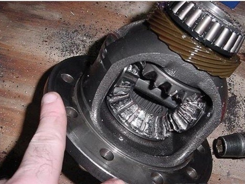 Vi sai dễ bị mài mòn bánh răng theo thời gian