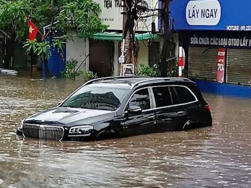 Nước theo đường hút gió vào buồng đốt có thể gây thủy kích